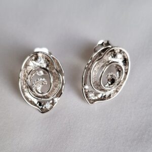 Brinco de Flor em Ródio com Zircônias