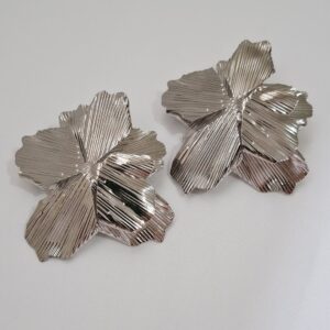 Brinco Maximalista Flor em Ródio